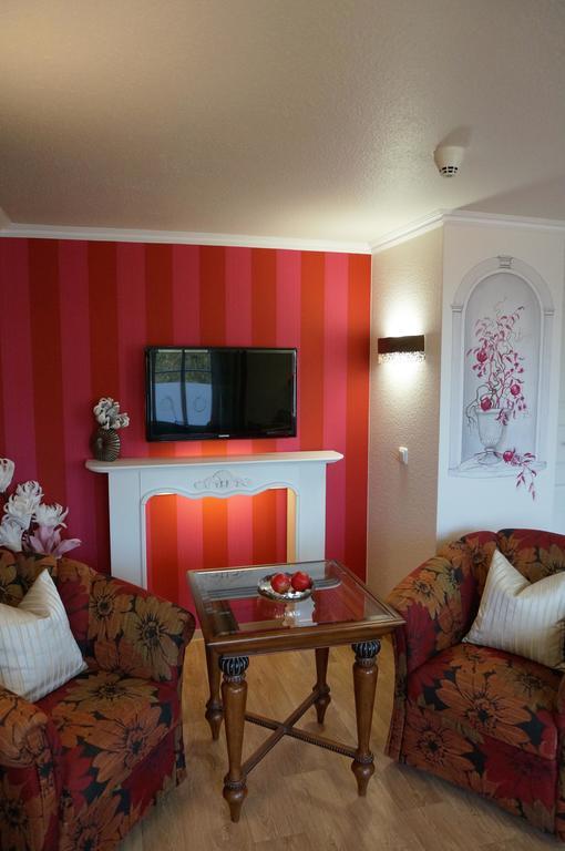 Deluxe Apartments der Alten Apotheke Prerow Kamer foto