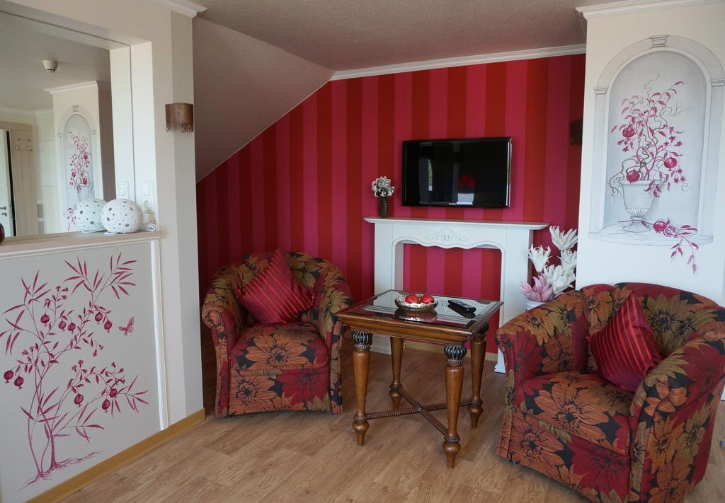 Deluxe Apartments der Alten Apotheke Prerow Kamer foto