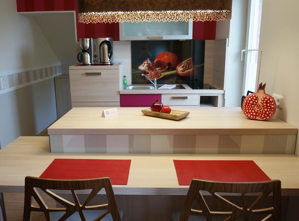 Deluxe Apartments der Alten Apotheke Prerow Kamer foto