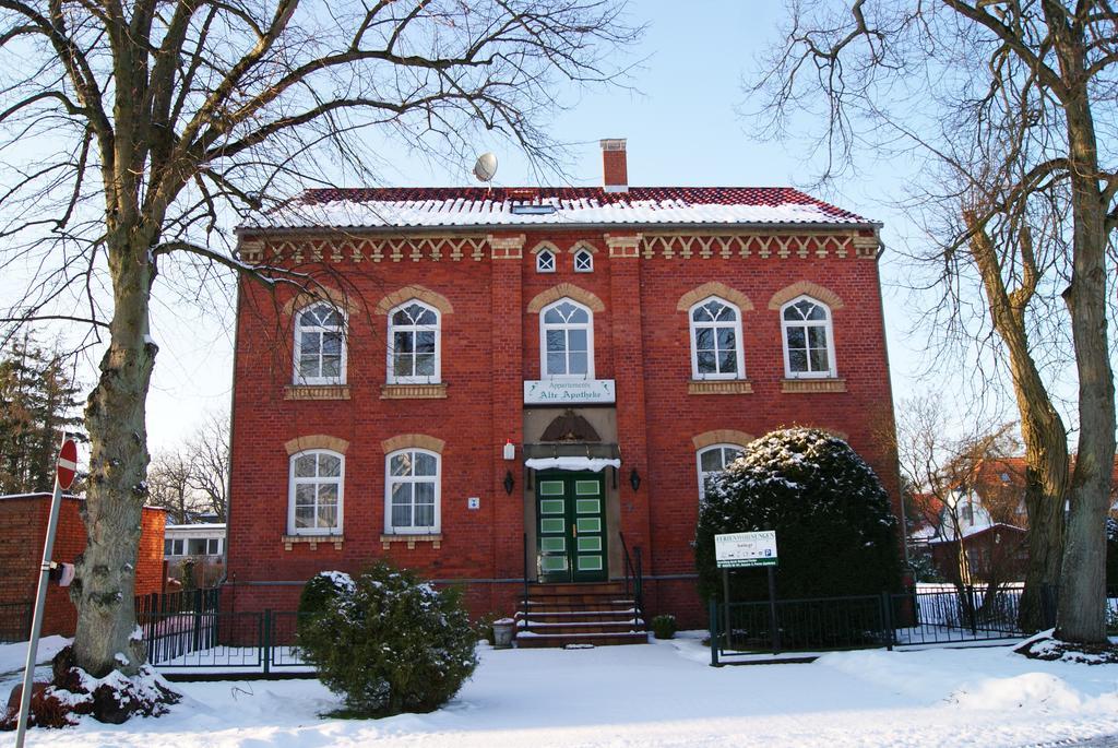 Deluxe Apartments der Alten Apotheke Prerow Buitenkant foto